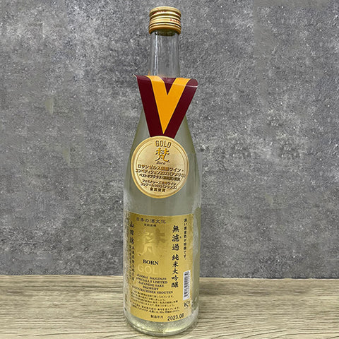 清酒配刺身生蠔 梵GOLD純米大吟釀 |｜Sake